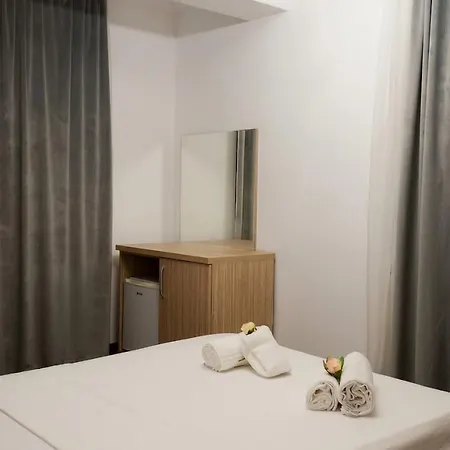 Italia Boutique מלון 3*