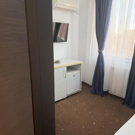 מלון Italia Boutique 3*