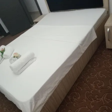 Italia Boutique מלון 3*